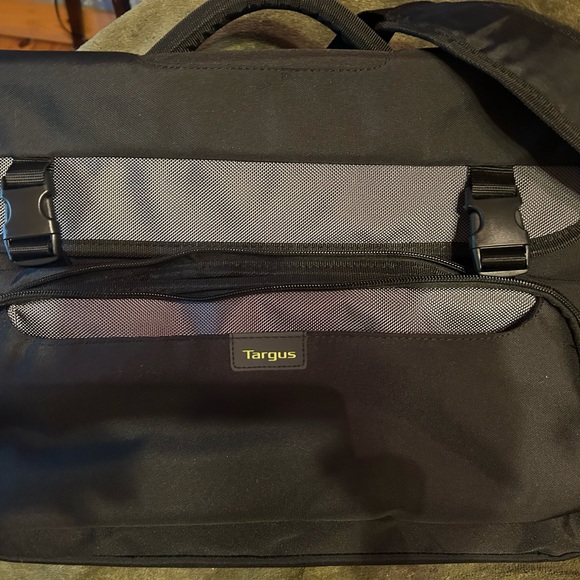 Targus Mobile Elite Laptop Bag - Picture 5 of 7